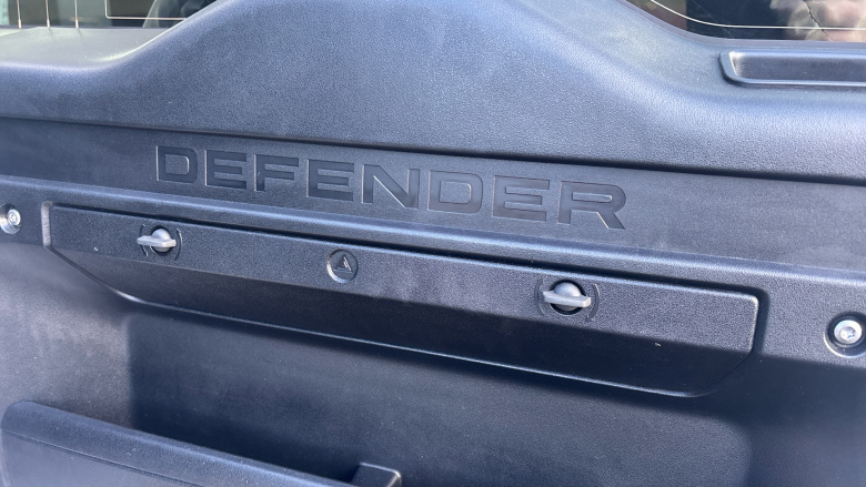 Land Rover Defender 90 Diesel 3.0 D250 Hard Top Auto